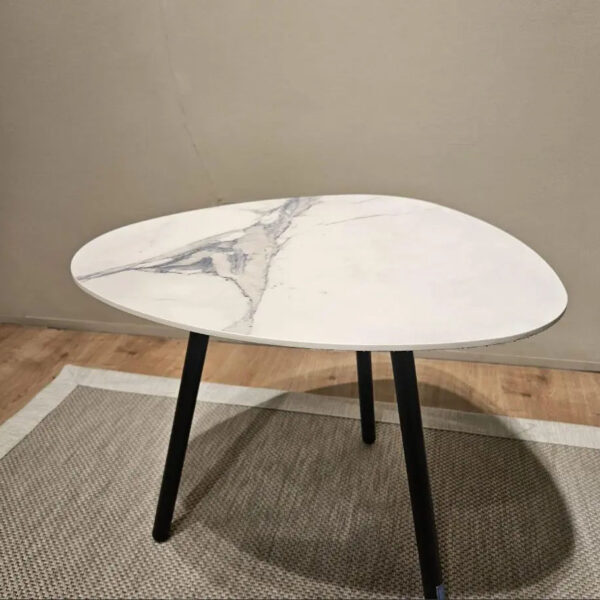 ART. 732-735P  Tavolino Terramare con struttura in alluminio nero e piano in gres porcellanato c
