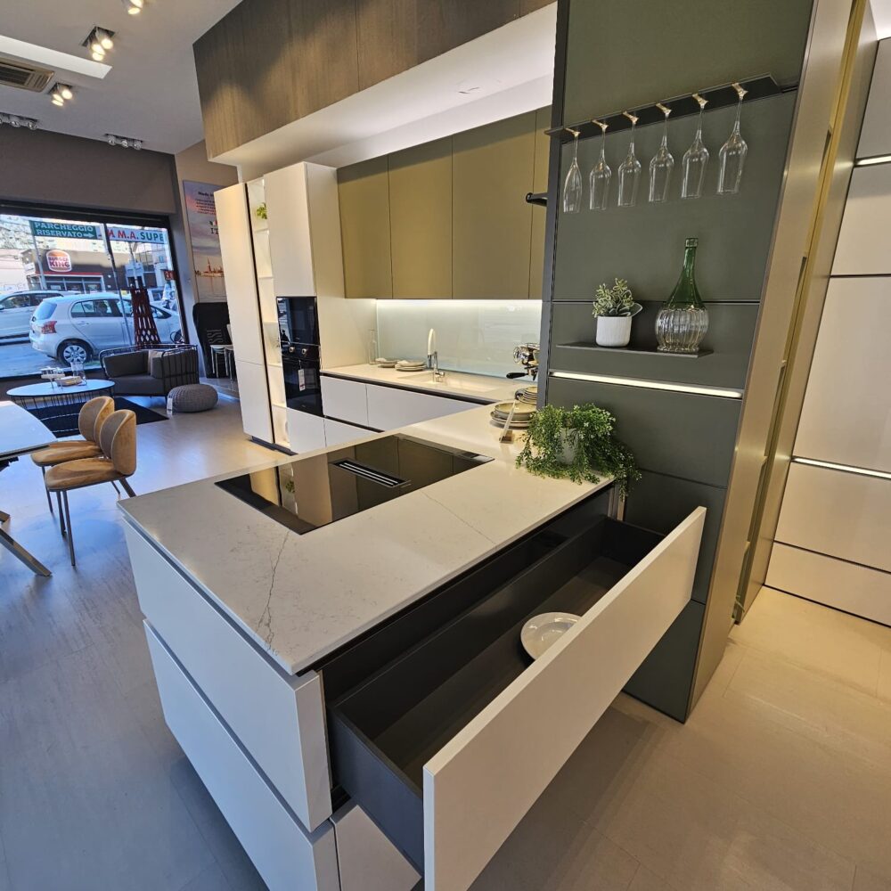 LOUNGE ANGOLARE - immagine 14